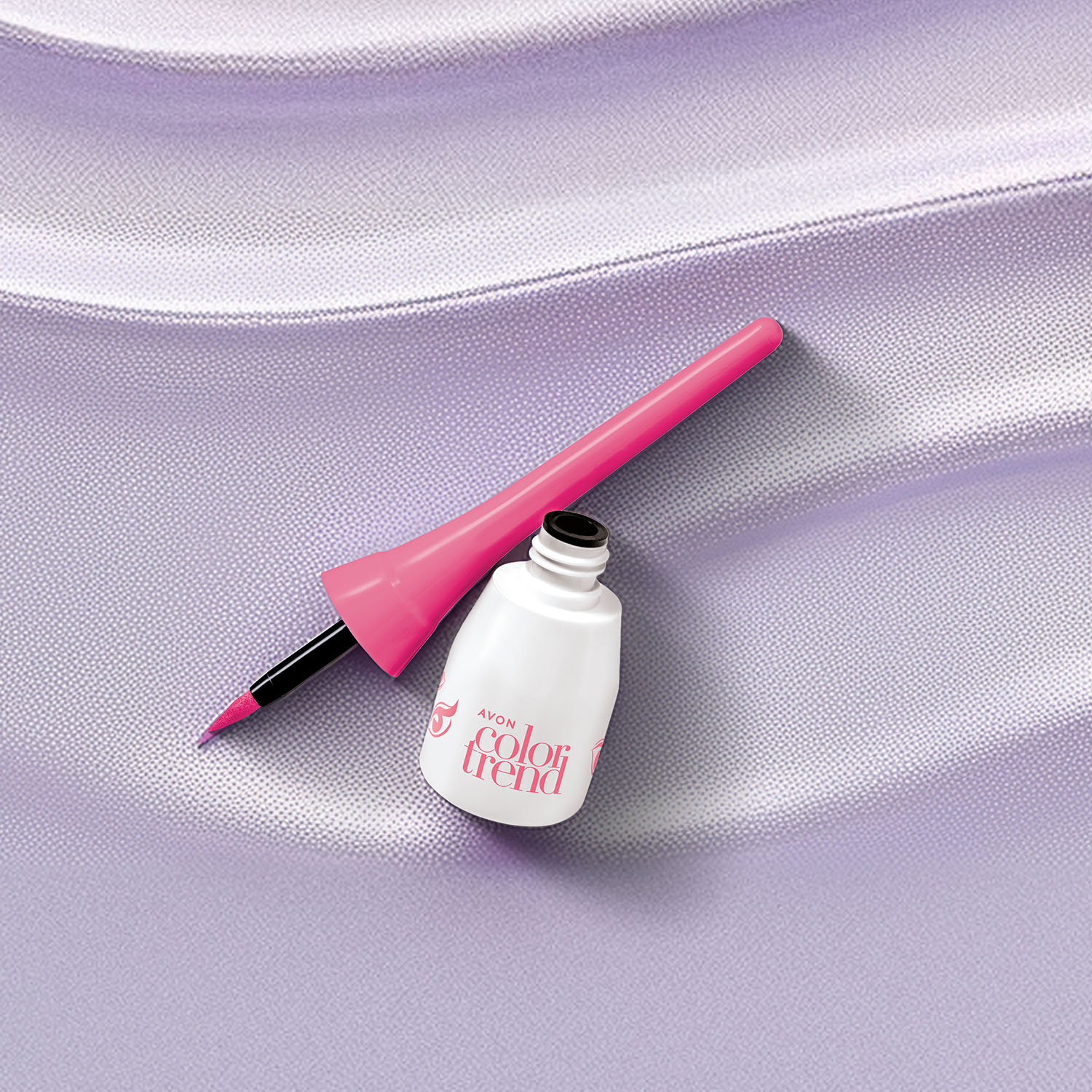AVON COLOR TREND DELINEADOR LÍQUIDO