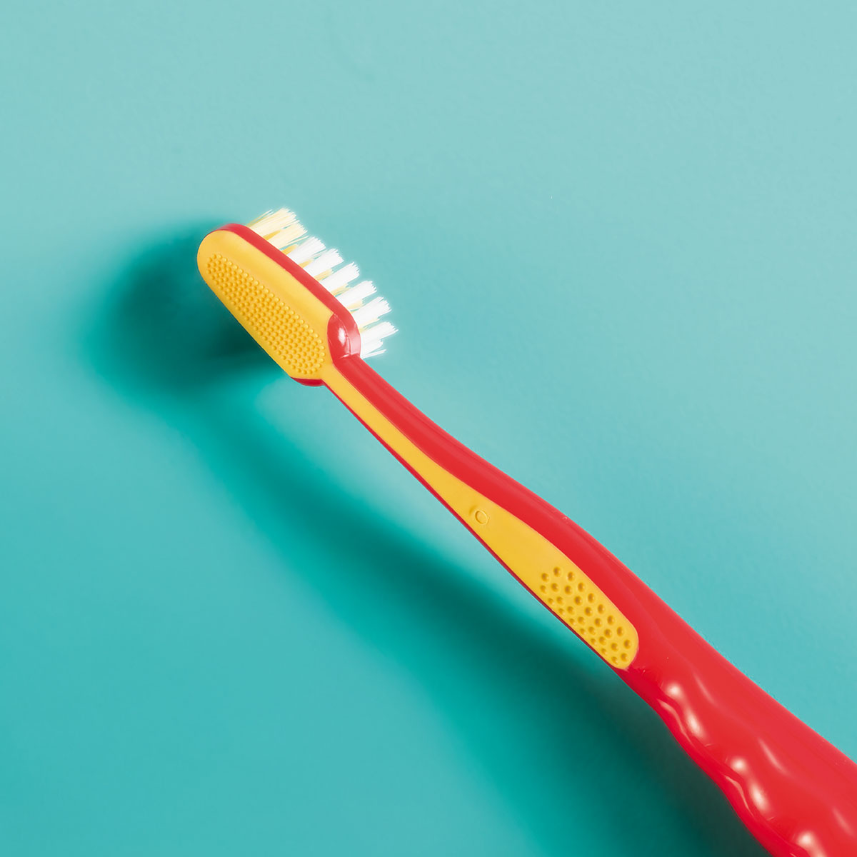 Escova de Dentes com Estojo Homem de Ferro