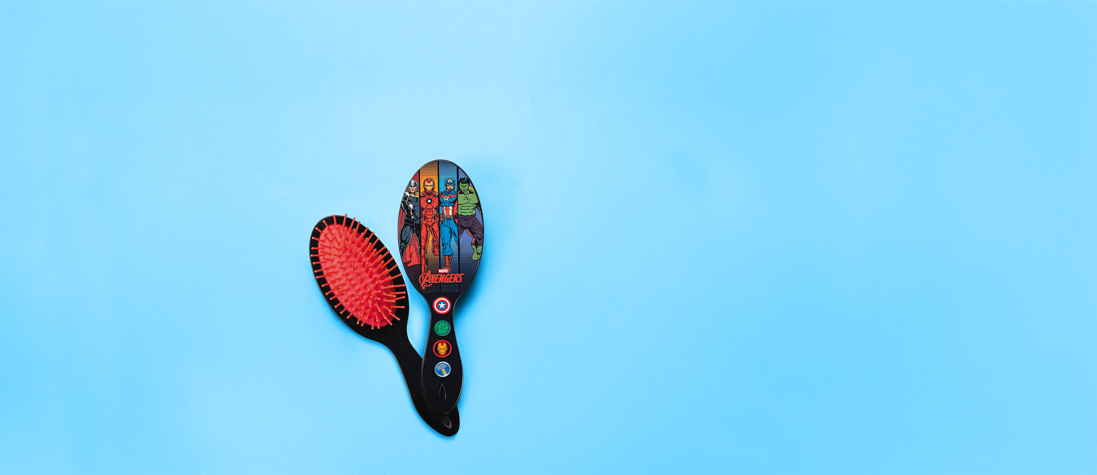 Escova de Cabelo Oval Avengers