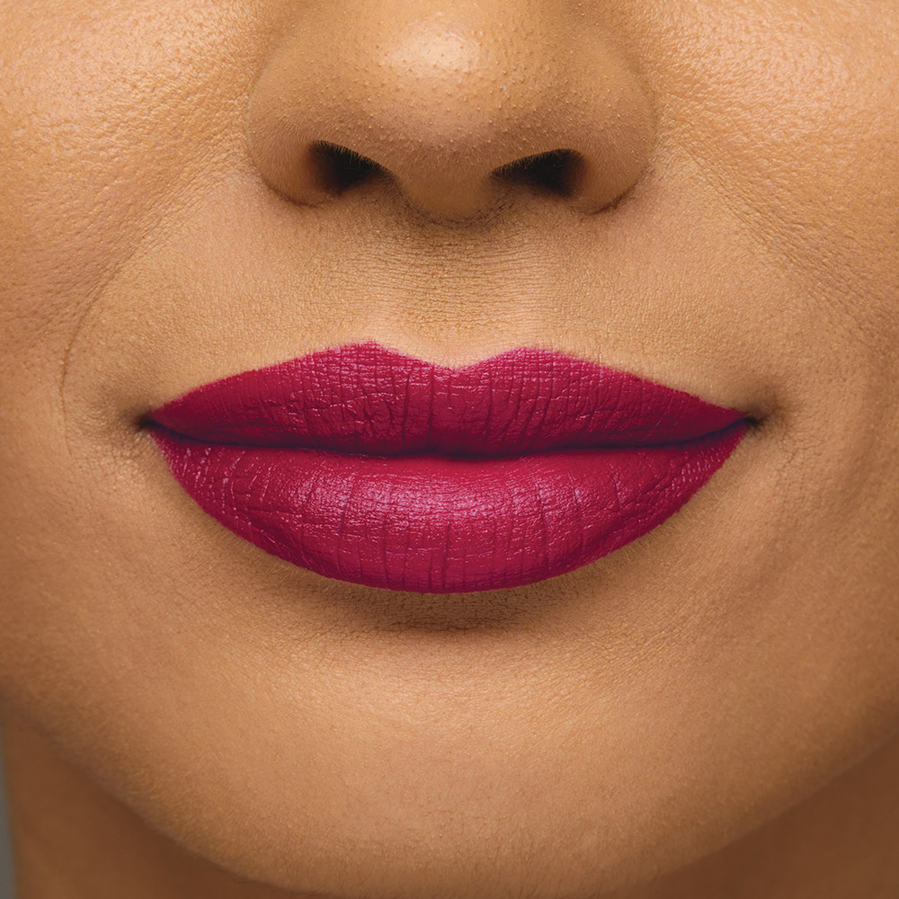 AVON ULTRA MATTE LABIAL ROJO SUPREMO