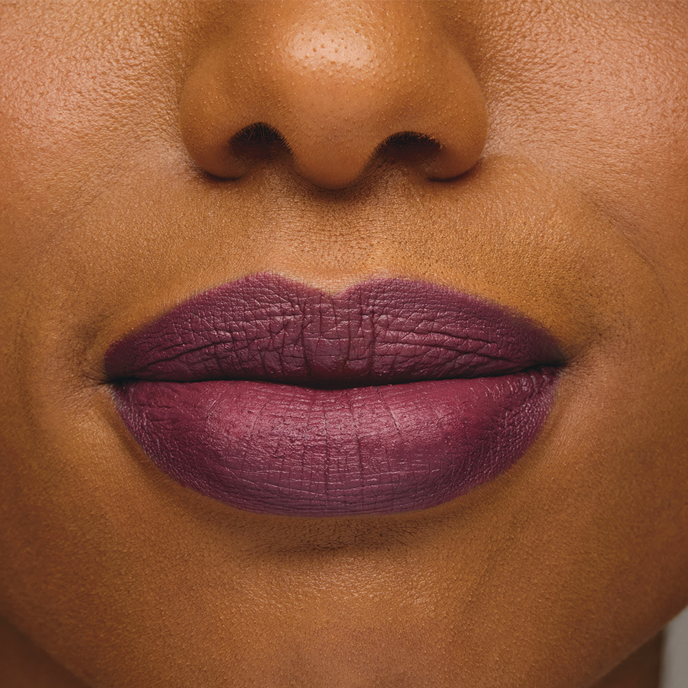 AVON ULTRA MATTE LABIAL MORADO PASI&Oacute;N