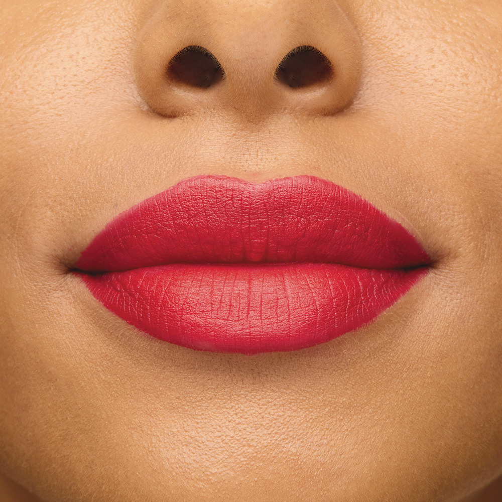 AVON ULTRA MATTE LABIAL ROJO RUB&Iacute;