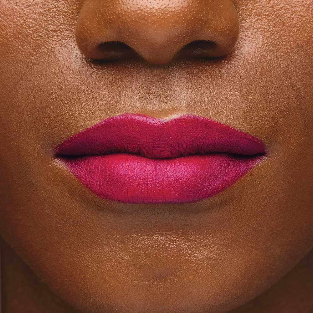 AVON ULTRA MATTE LABIAL ROSA CARMIM