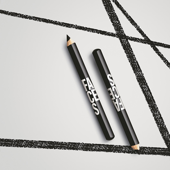 Mini lápiz para ojos súper negro