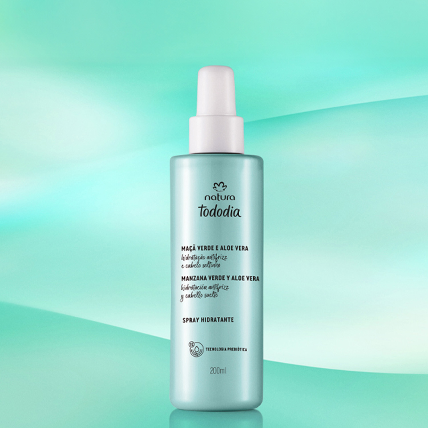 Hidratación instantánea, menos frizz y más brillo. Su fragancia, inspirada en la manzana verde y el aloe vera, trae una sensación de bienestar y vitalidad ¡úsalo todos los días!