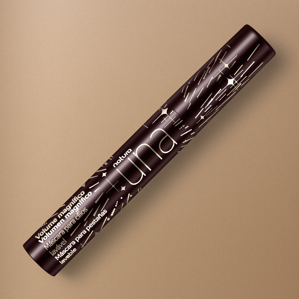Una Mascara De Cilios Volume Magnifico 8 Ml