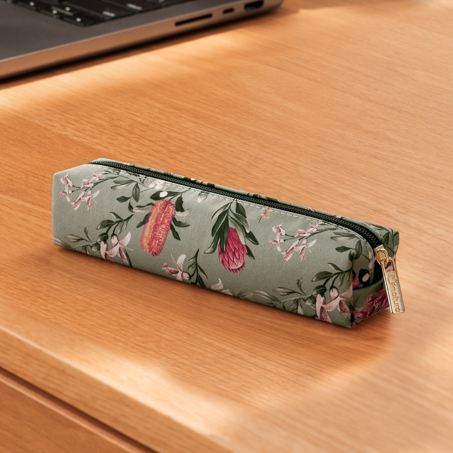 Estojo Crer para Ver