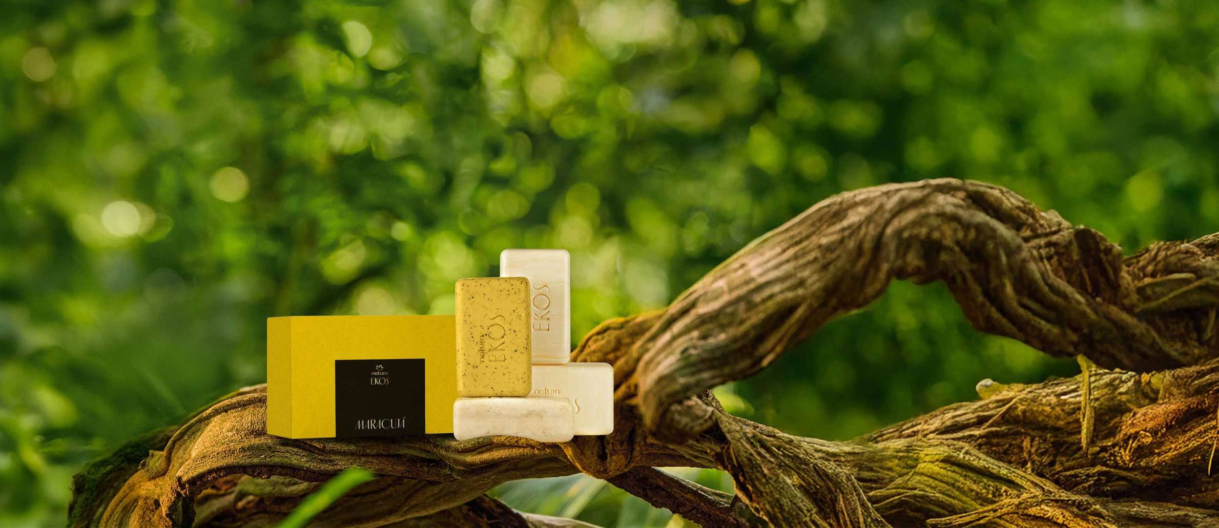 Sabonete em Barra Cremoso e Esfoliante Puro Vegetal Ekos Maracujá