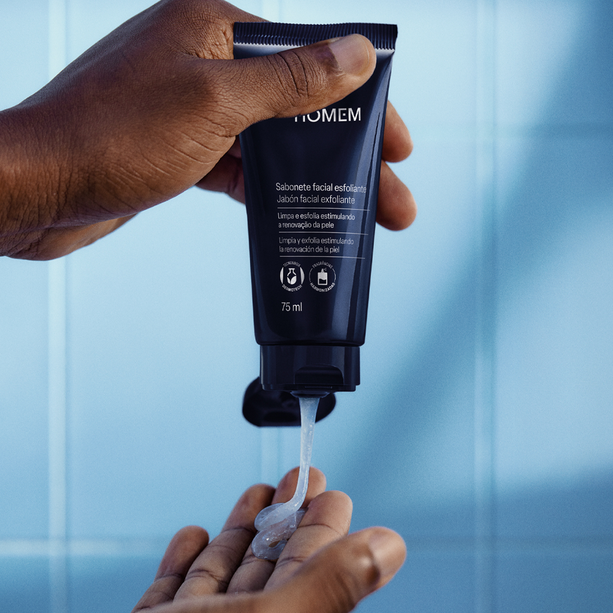 Kit Jabón Facial Exfoliante y Multicorrector Antiseñales Natura Homem