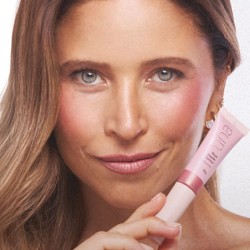 Una Blush líquido cushion rosa 10 g